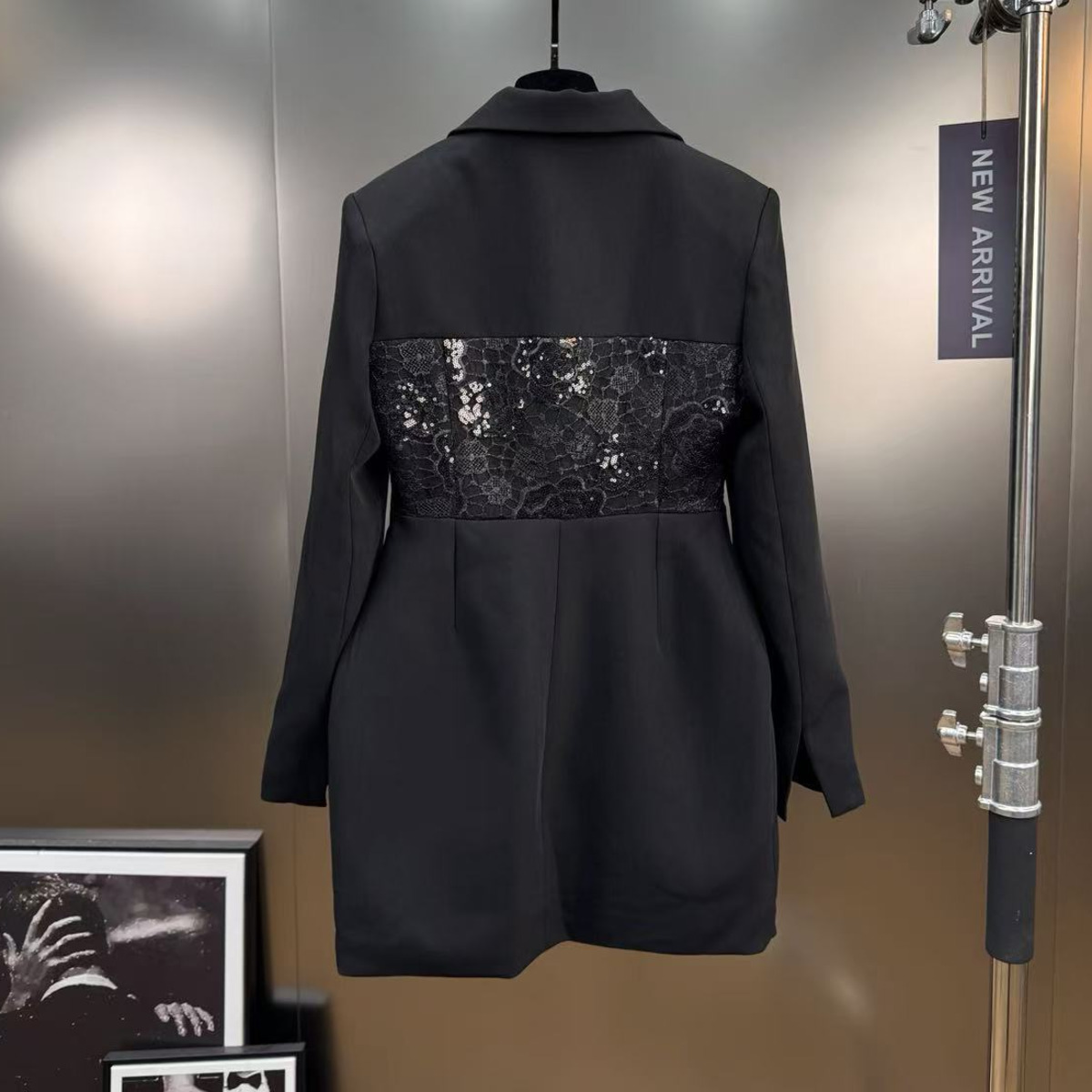 KT Elegant Lace Sequin Blazer  - Women Formal Wear Outfits のレビューと価格