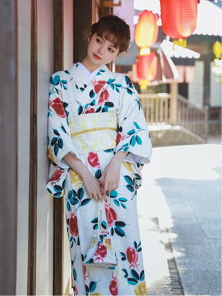 Women's Japanese Kimono Retro  - Japanese Women Formal Wear のレビューと価格