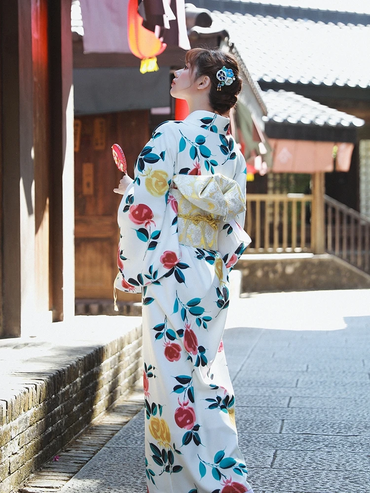 Women's Japanese Kimono Retro  - Japanese Women Formal Wear のレビューと価格